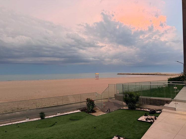 Apartament premium in bloc boutique, cu curte de 65 mp pe malul marii Neptun-Olimp - 3