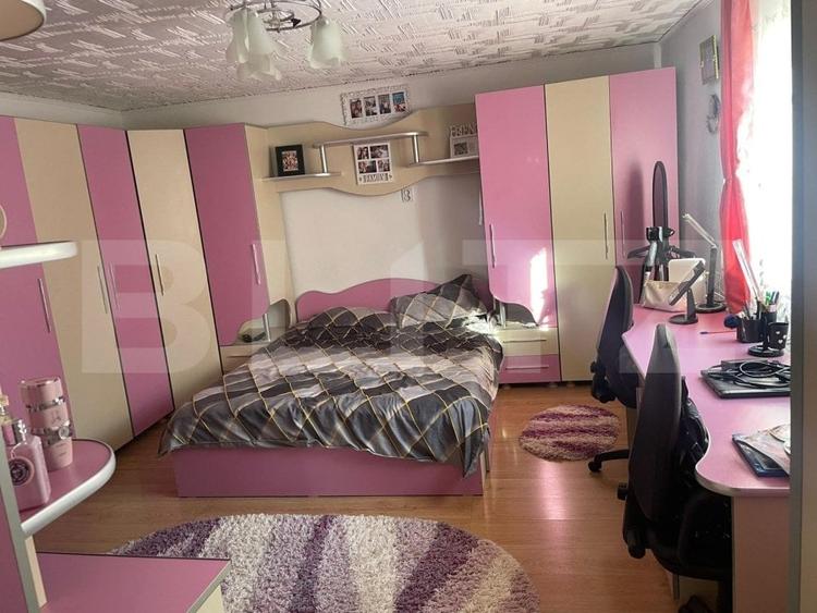 Casă individuală cu 5 camere cu Canalizare în Pucioasa