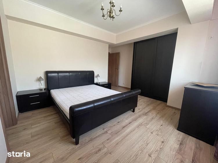 Apartament cu 3 camere în Tei