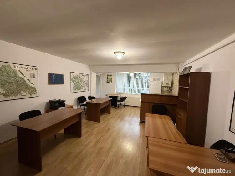 Apartament cu 3 camere decomandat în Central