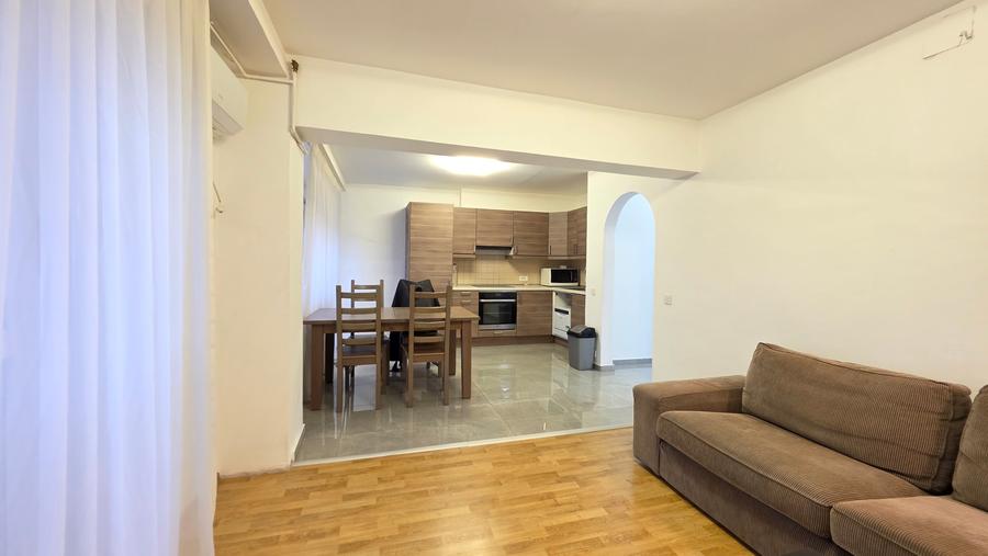 Apartament cu 3 camere decomandat în Unirii