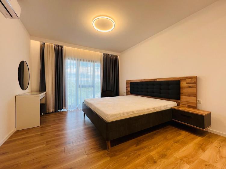 Apartament cu 3 camere decomandat, mobilat în Iancu Nicolae