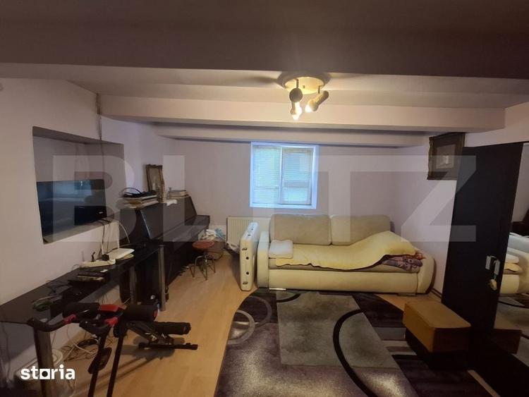 Casă cu 3 camere cu Teren 1561 Mp în Lazuri