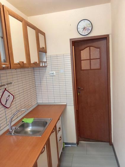 Apartament cu 2 camere nedecomandat în Mihai Bravu
