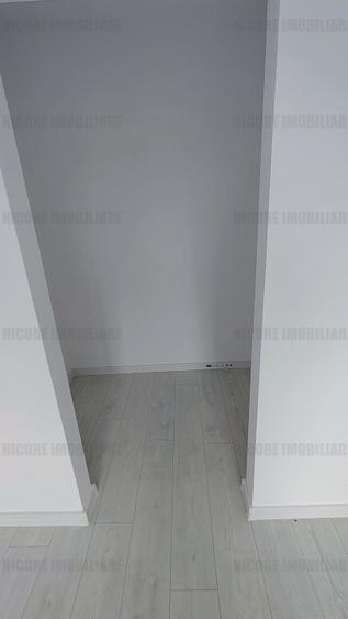 Apartament cu 3 camere nedecomandat în Giroc