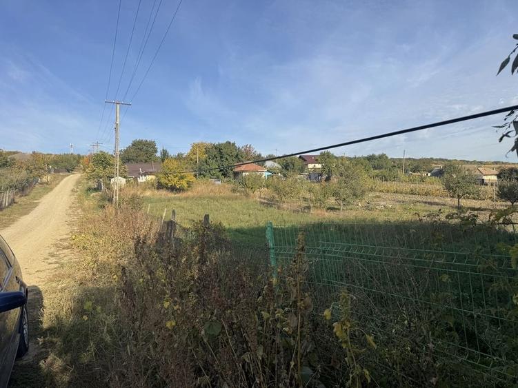 Casă cu 3 camere în Rusca