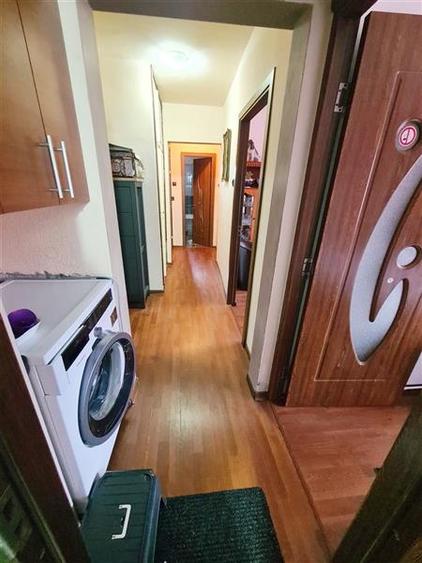 Apartament cu 4 camere decomandat, mobilat în Răcădău