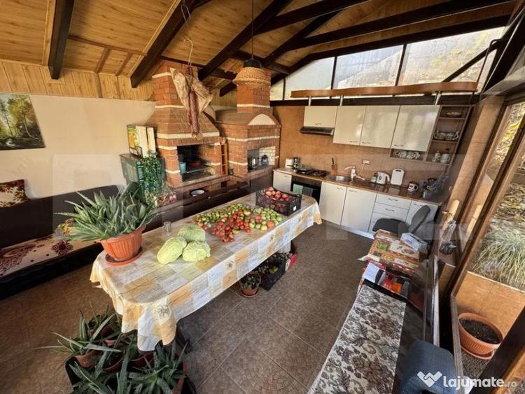 Casa individuala, 6 camere, 280 mp utili, 643 mp teren, zon - 4