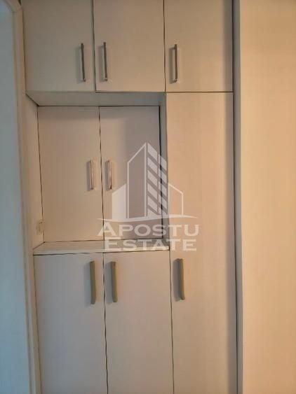 Apartament cu 3 camere decomandat, mobilat în Giroc