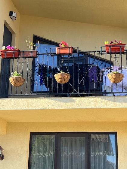 Casă individuală cu 5 camere cu Canalizare în Central