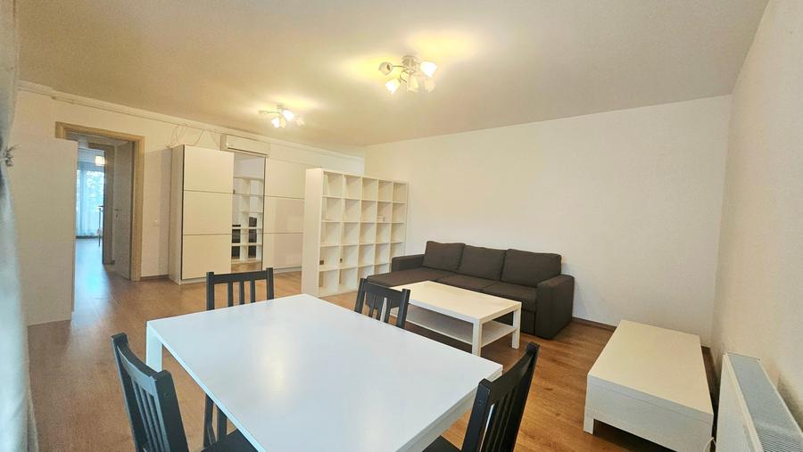 Apartament cu 3 camere semidecomandat în Străulești