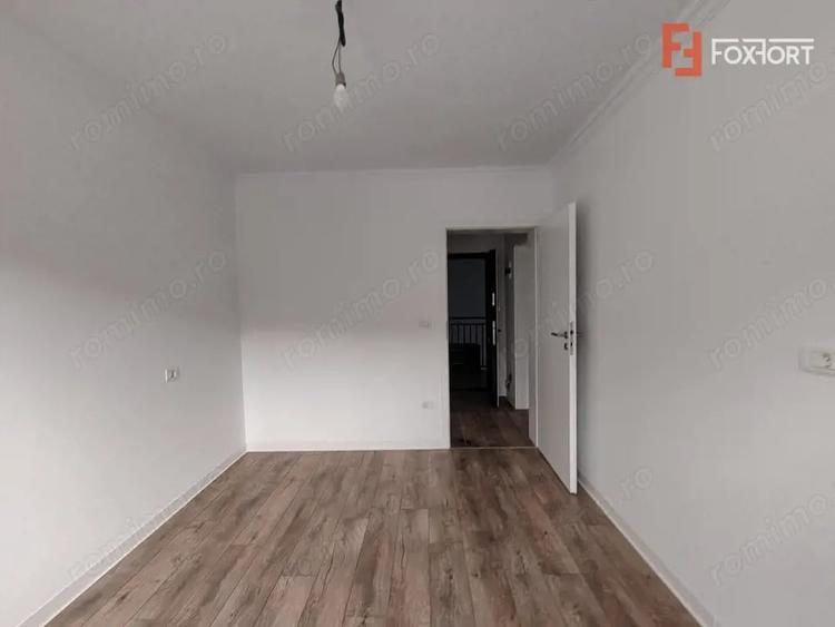Apartament cu 3 camere decomandat în Giroc