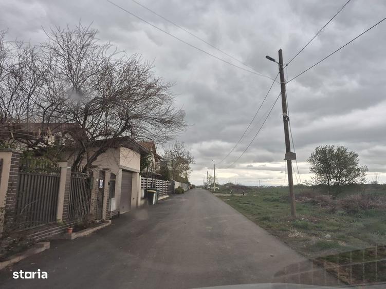 Teren de 550 mp, în Balotești