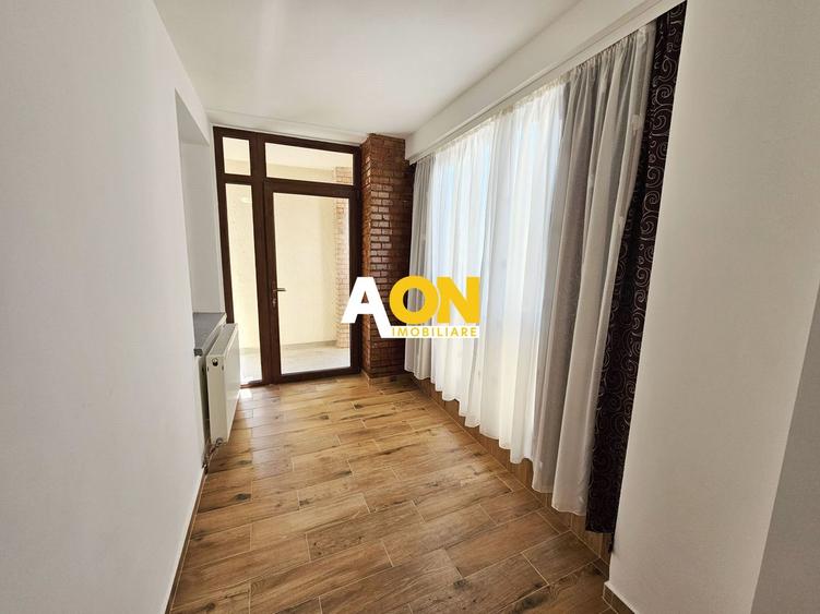 Apartament cu 3 camere decomandat, mobilat în Central