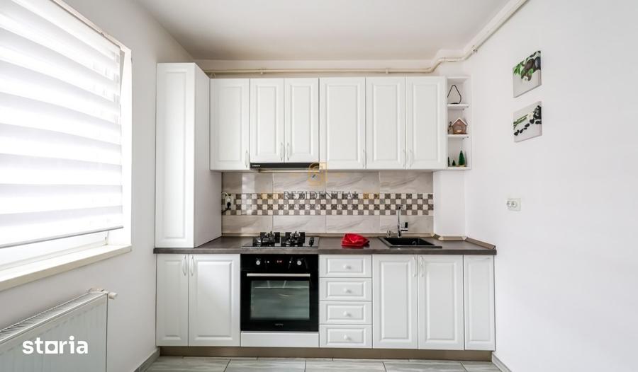 Apartament cu 3 camere decomandat, mobilat în Metalurgiei