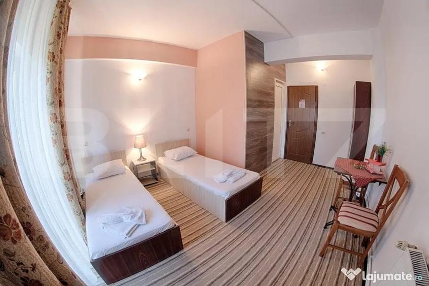 Casă cu 15 camere cu Teren 100 Mp în Albert