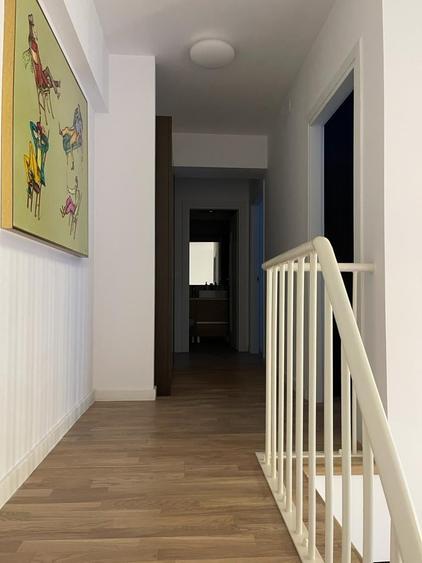 Apartament cu 3 camere decomandat în Barbu Văcărescu
