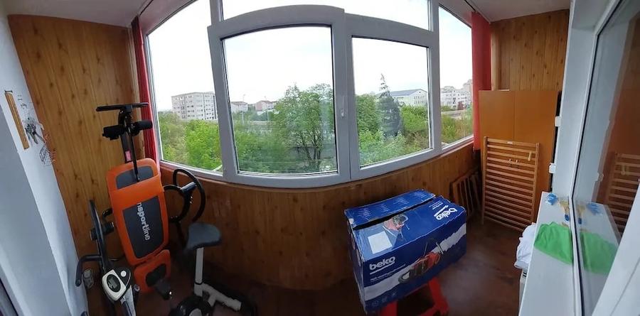 Apartament cu 2 camere semidecomandat în Energiei