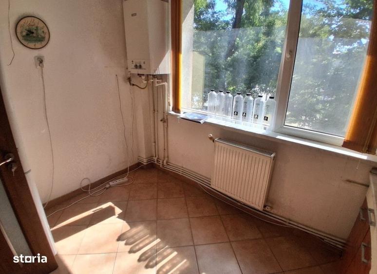 Apartament cu 2 camere semidecomandat în Piața Unirii