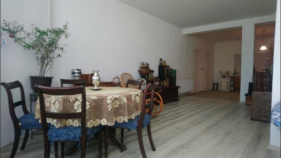 Casă cu 3 camere cu Teren 2116 Mp în Porumbeni