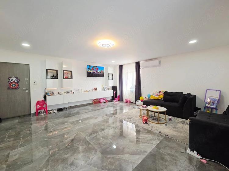 Apartament cu 4 camere decomandat în Central
