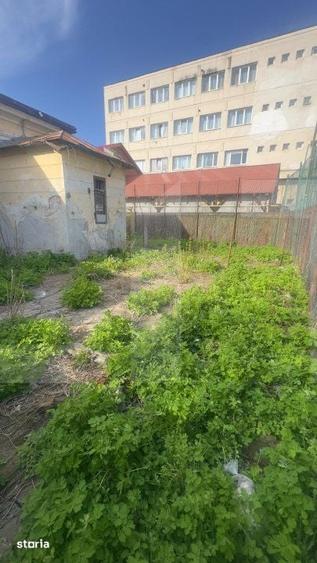 Casă cu 3 camere cu Teren 450 Mp în Central