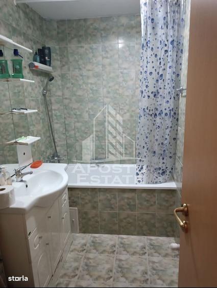 Apartament cu 2 camere semidecomandat, mobilat în Bălcescu