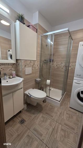 Apartament cu 2 camere, mobilat în Central