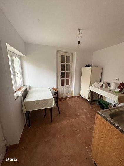 Casă cu 3 camere cu Teren 80 Mp în Central