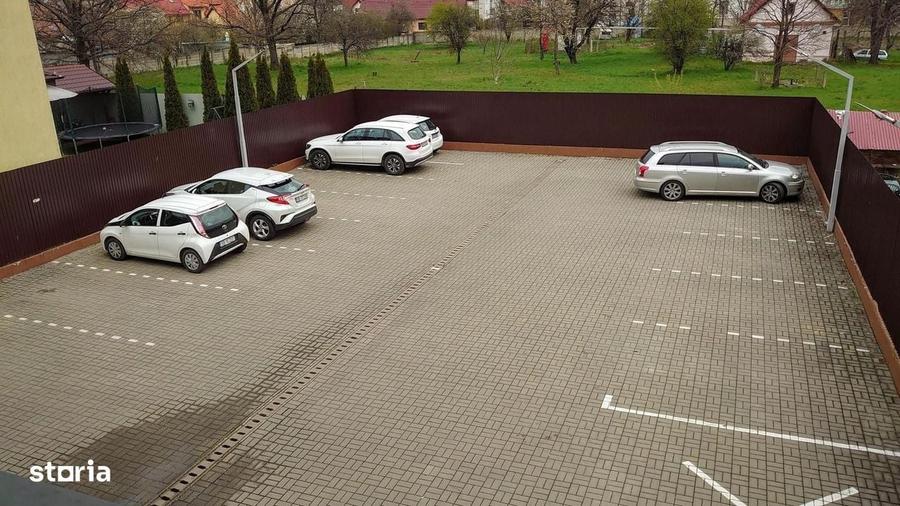 Spațiu comercial, de 200 mp, în Central