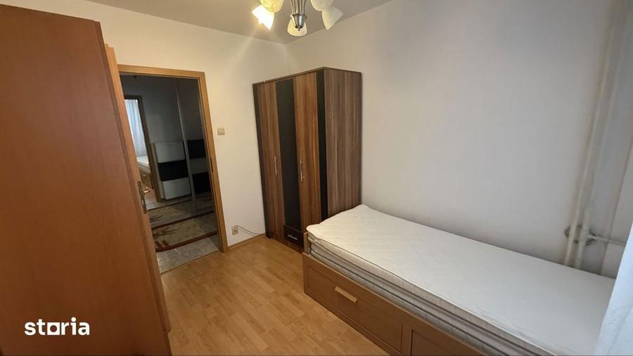 Apartament cu 3 camere semidecomandat, mobilat în Berceni