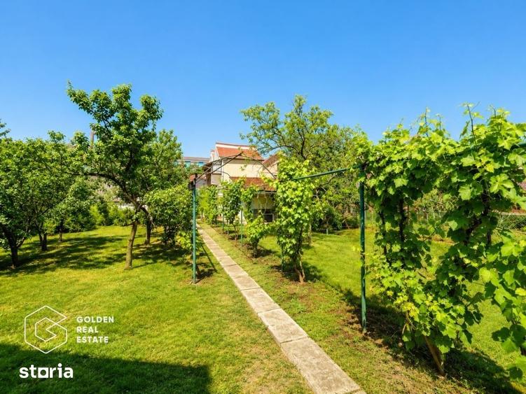 Casa cu teren 688 mp, 2 corpuri de cladire, Parneava - 1