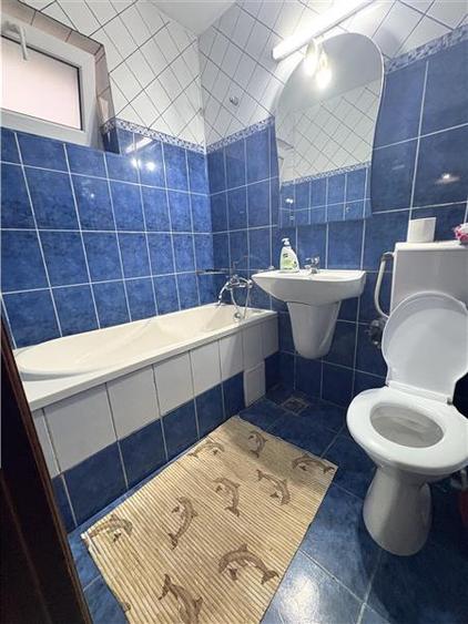Apartament cu 3 camere decomandat în Tomis Nord