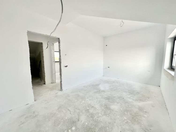 Duplex cu 3 camere cu Canalizare în Moșnița Nouă