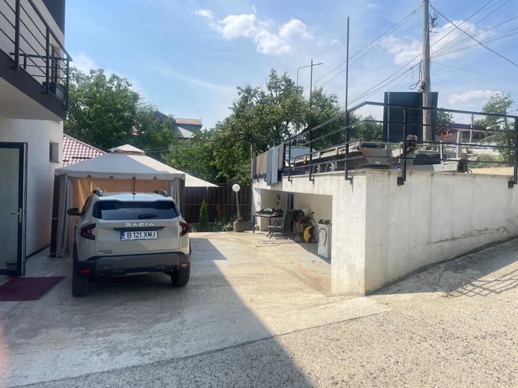 Casă cu 4 camere în Păcurari