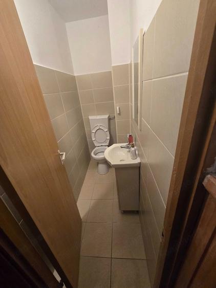 Apartament cu 3 camere semidecomandat în Olimpia-Stadion