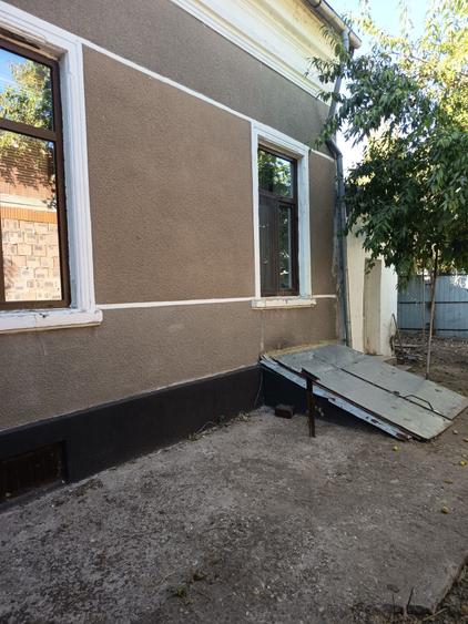 Casă cu 3 camere în Central