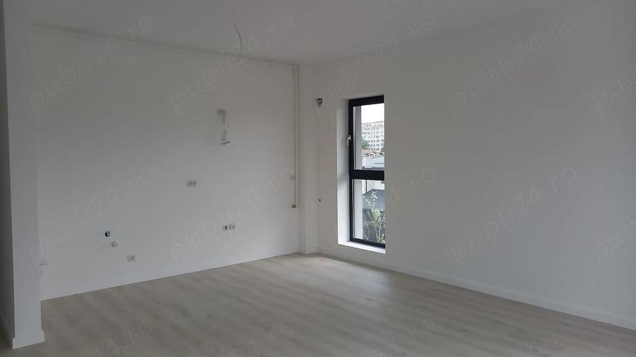 Apartament cu 3 camere decomandat în Nord