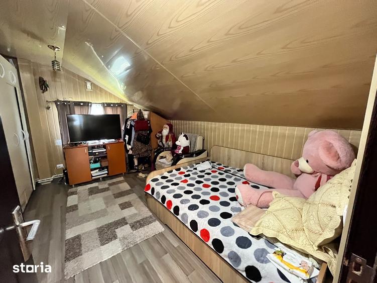 Casă cu 5 camere cu Teren 500 Mp în Central