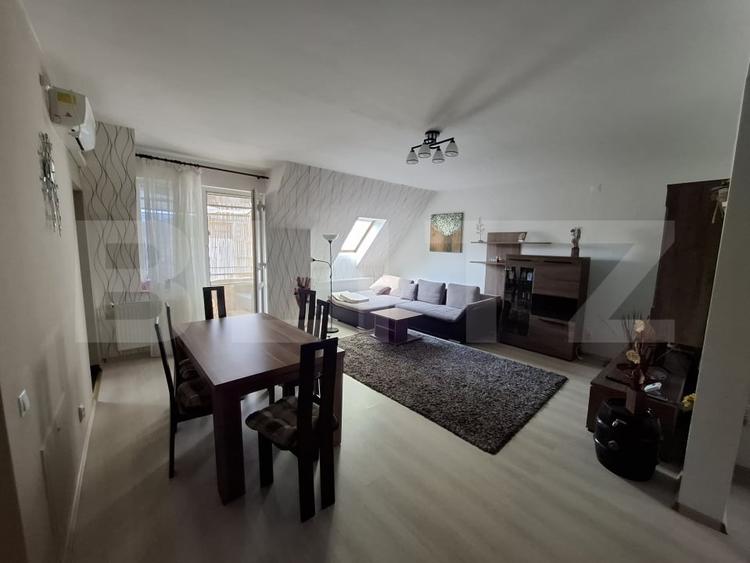 Apartament cu 3 camere semidecomandat, mobilat în Micro 16