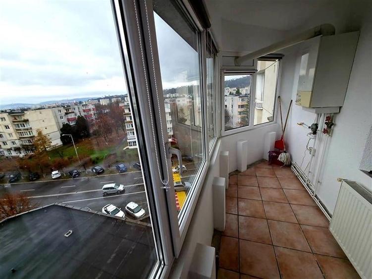 Apartament cu 2 camere decomandat în Pandurilor