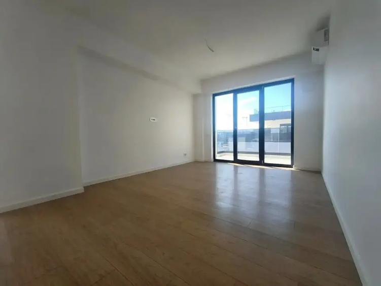 Apartament cu 2 camere decomandat în Titan