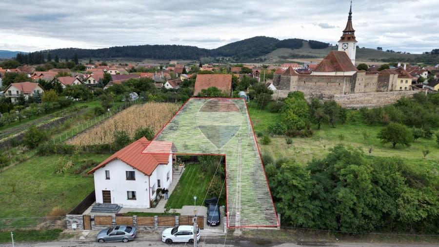 Teren Construcții intravilan de 1788 mp, în Sânpetru