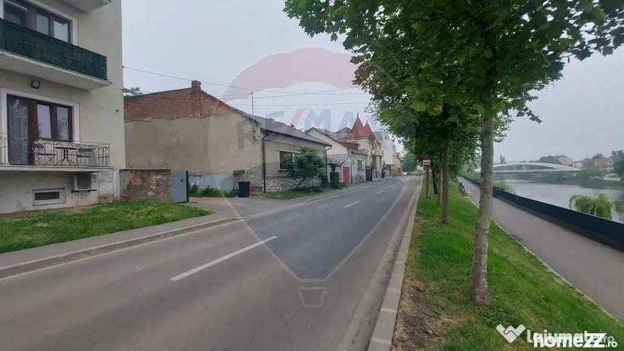 Garsonieră semidecomandată în Central
