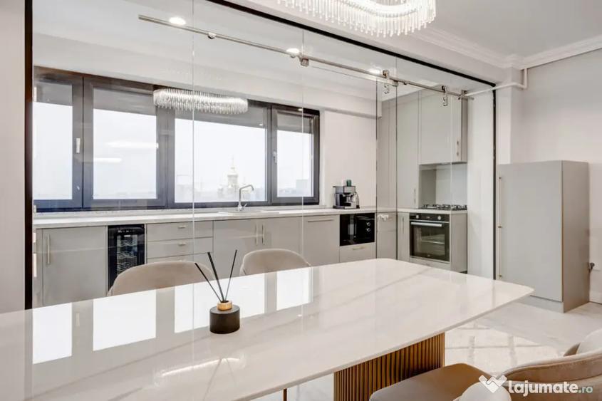 Apartament cu 2 camere semidecomandat, mobilat în Sud