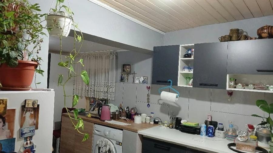 Casă cu Teren 1300 Mp în Piatra
