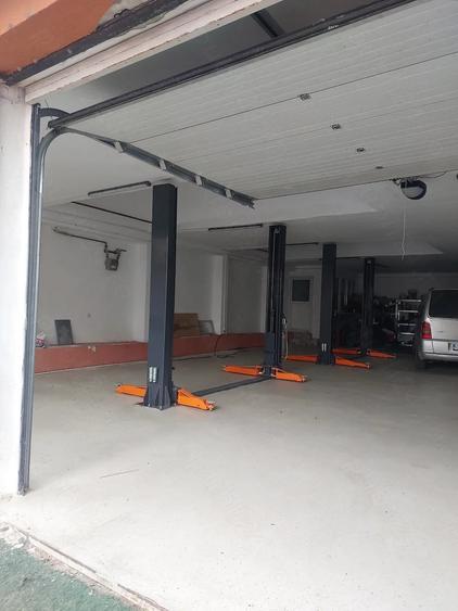 Spațiu comercial, de 200 mp, în Central