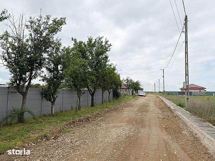 Parcele teren intravilan Colonia Gepiu | PUZ si Curent | 15 min Oradea - 1