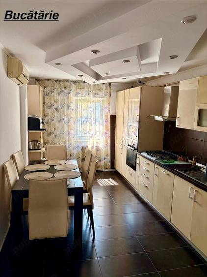 Apartament cu 3 camere decomandat în Central