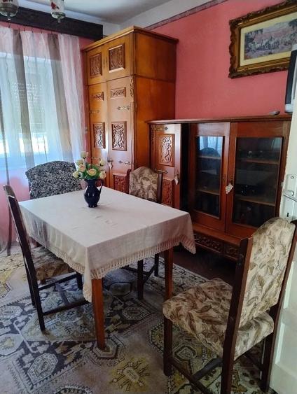 Casă cu Teren 1055 Mp în Central
